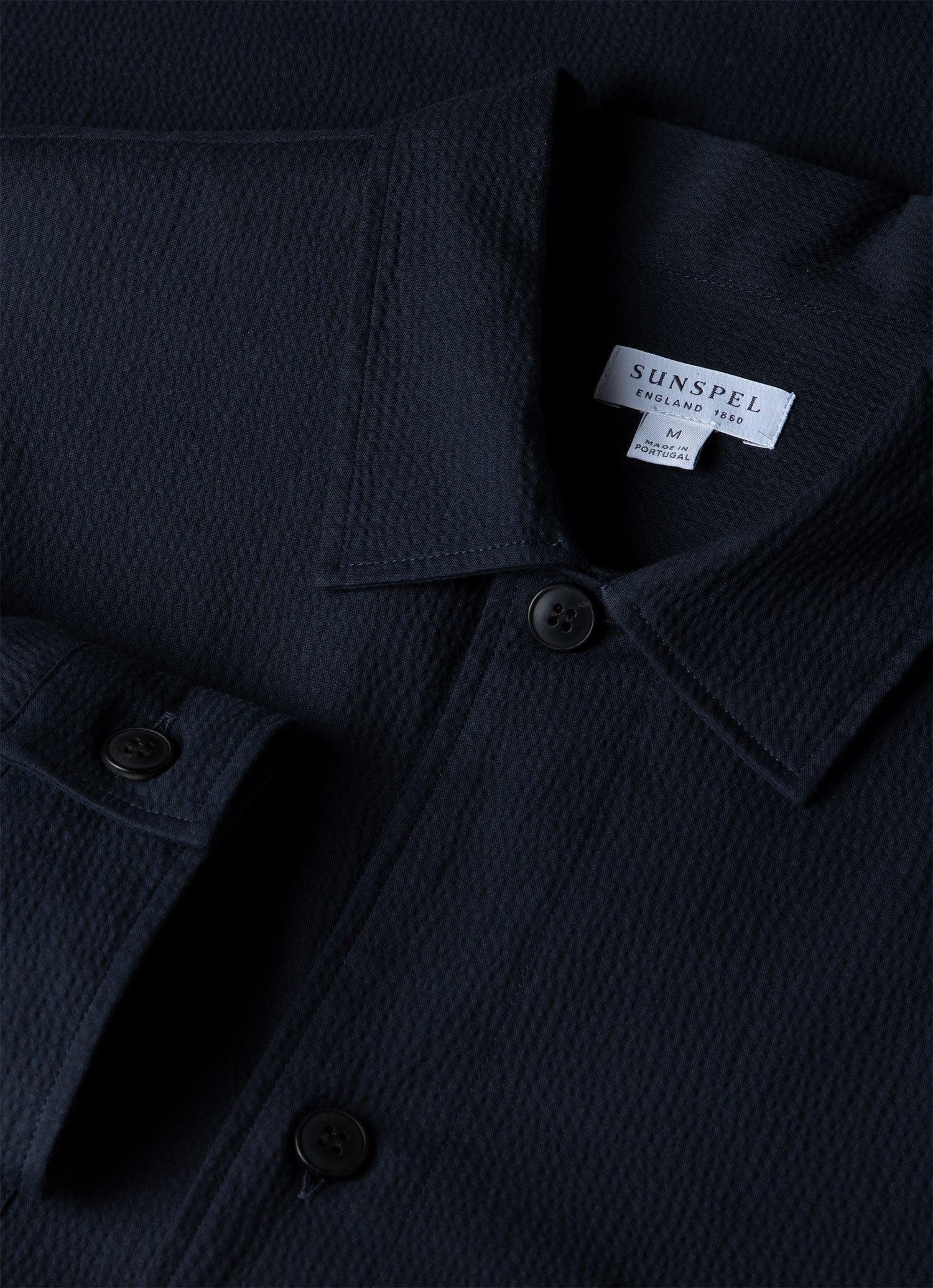 Men's Seersucker Overshirt in Navy - Image 4