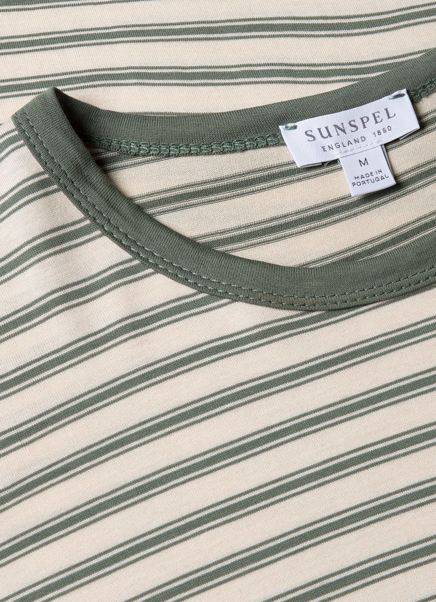 Men's Classic T-shirt in Dusk Green/Undyed - Image 4