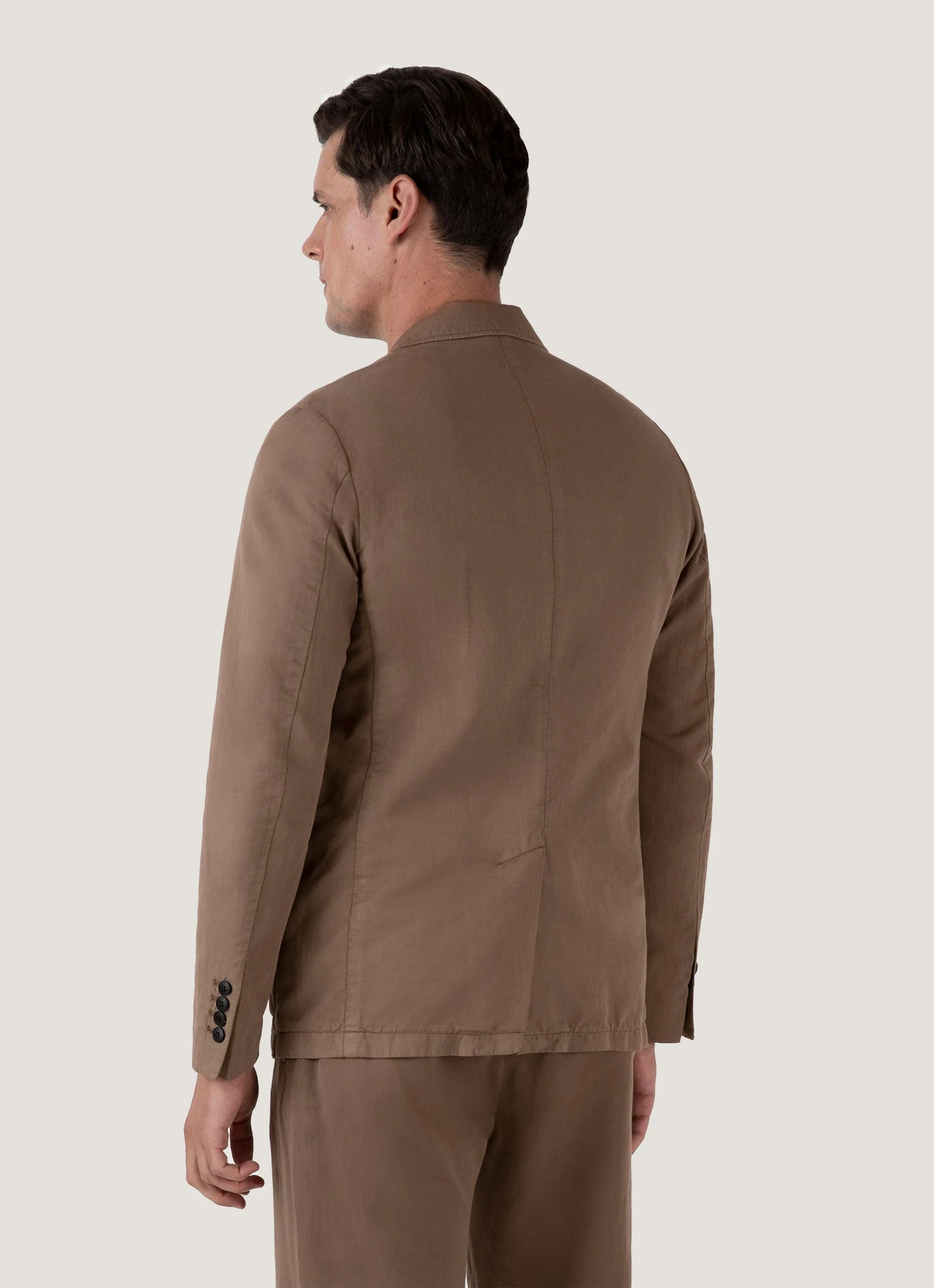 Men's Cotton Linen Blazer in Dark Tan - Image 5