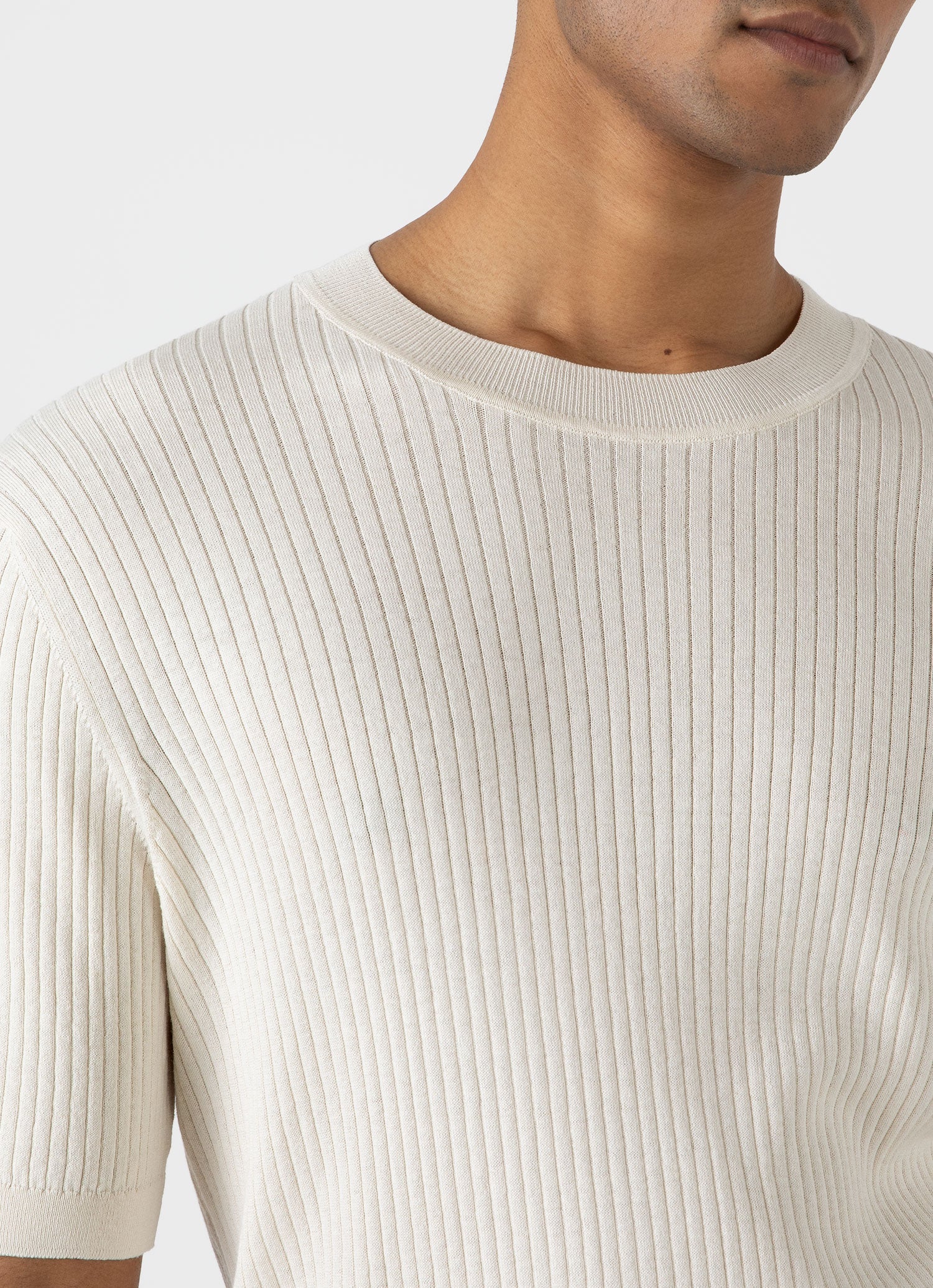 Men's Fine Rib Silk Cotton T-shirt in Ecru - Image 6