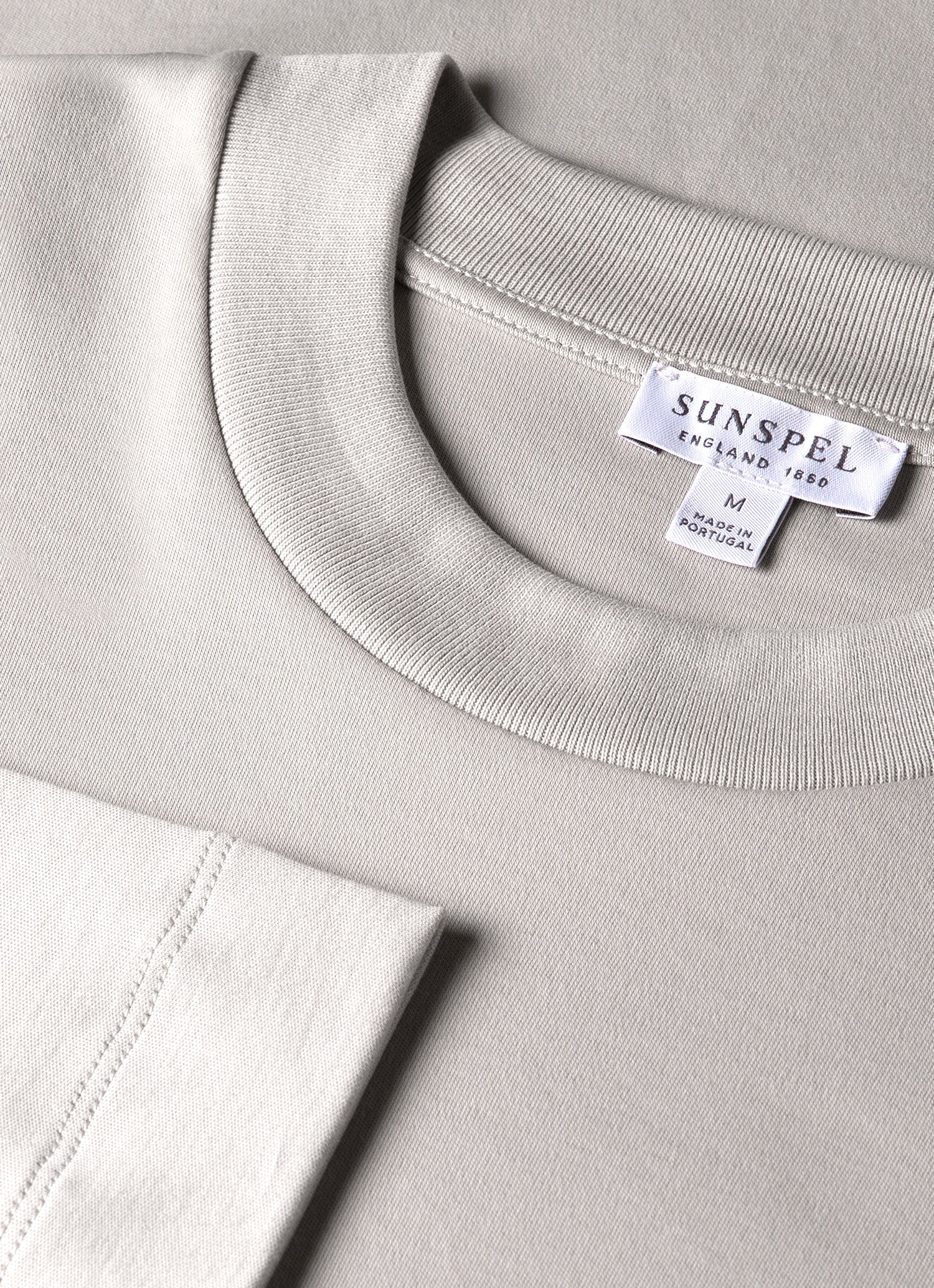 Men's Long Sleeve Heavyweight T-shirt in Putty - Image 4