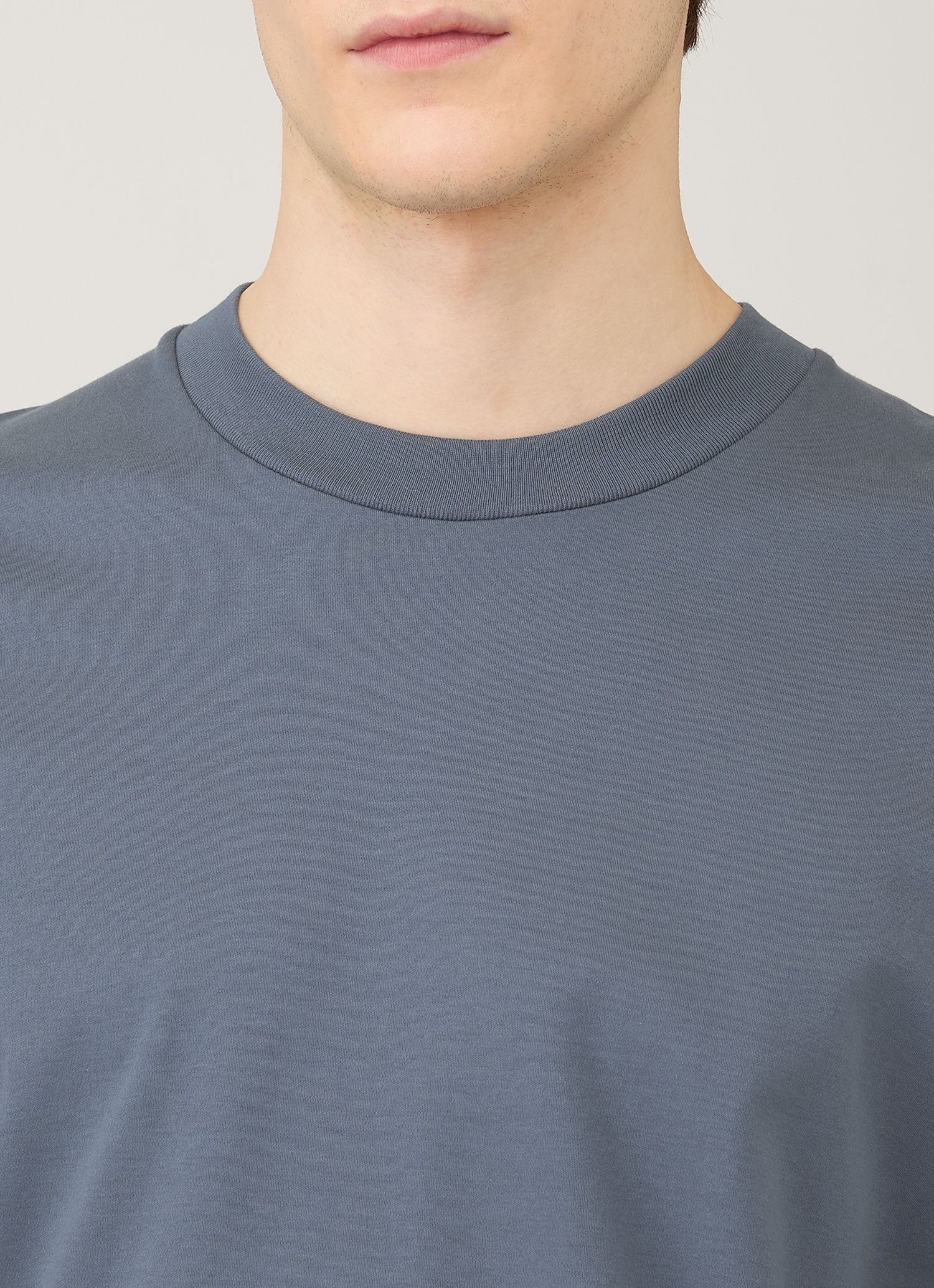 Men's Relaxed Fit Heavyweight T-shirt in Slate Blue - Image 6