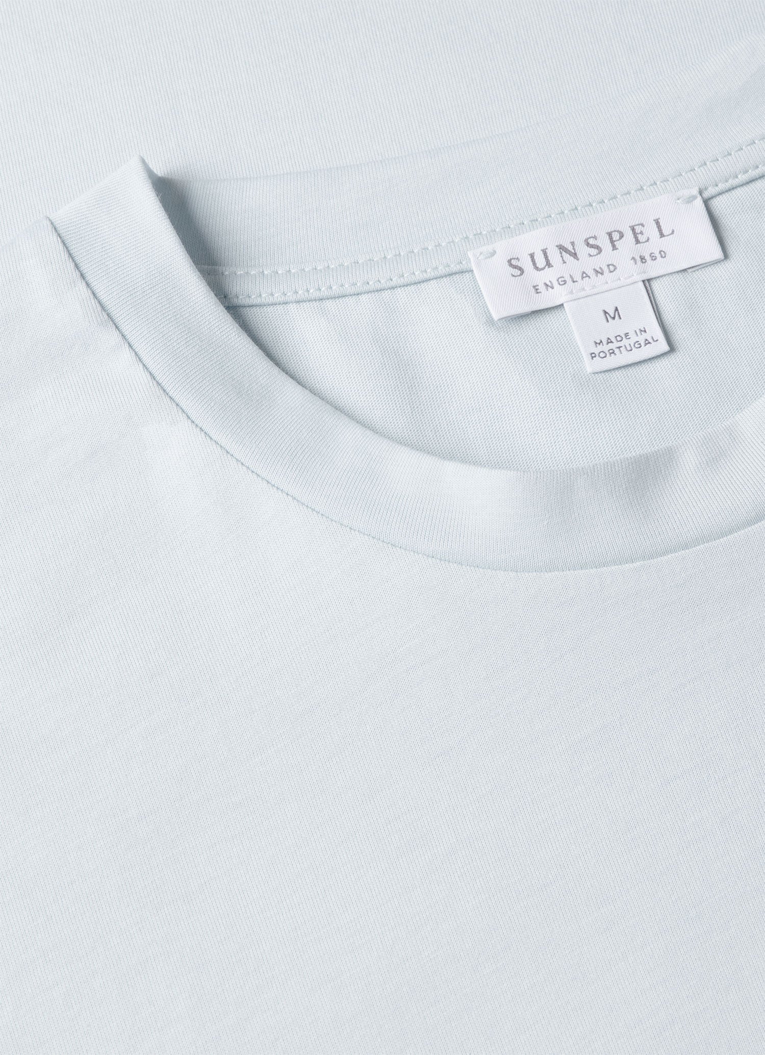 Men's Riviera Midweight T-shirt in Frost Blue - Image 4