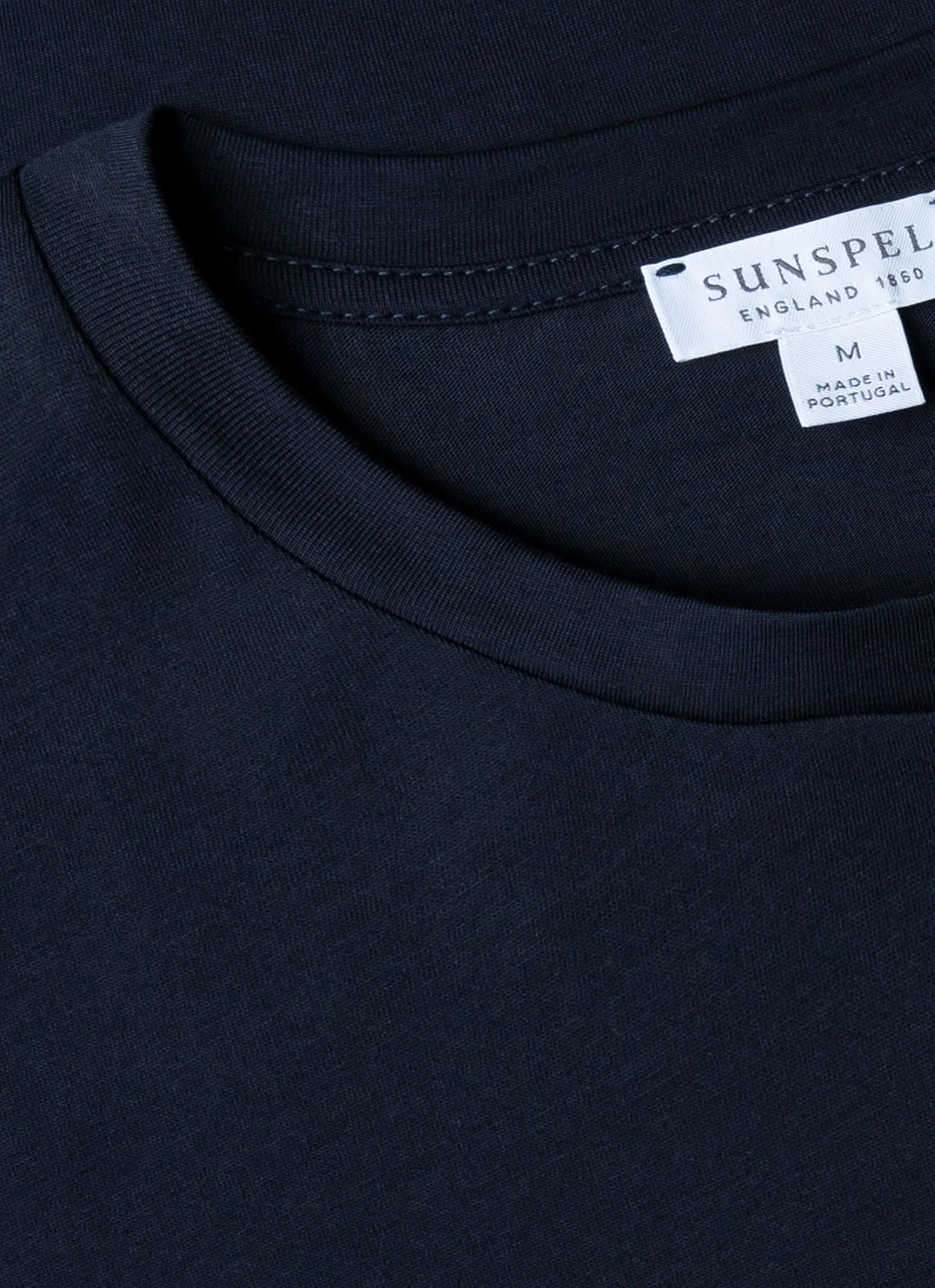 Men's Riviera Midweight T-shirt in Midnight Navy - Image 4