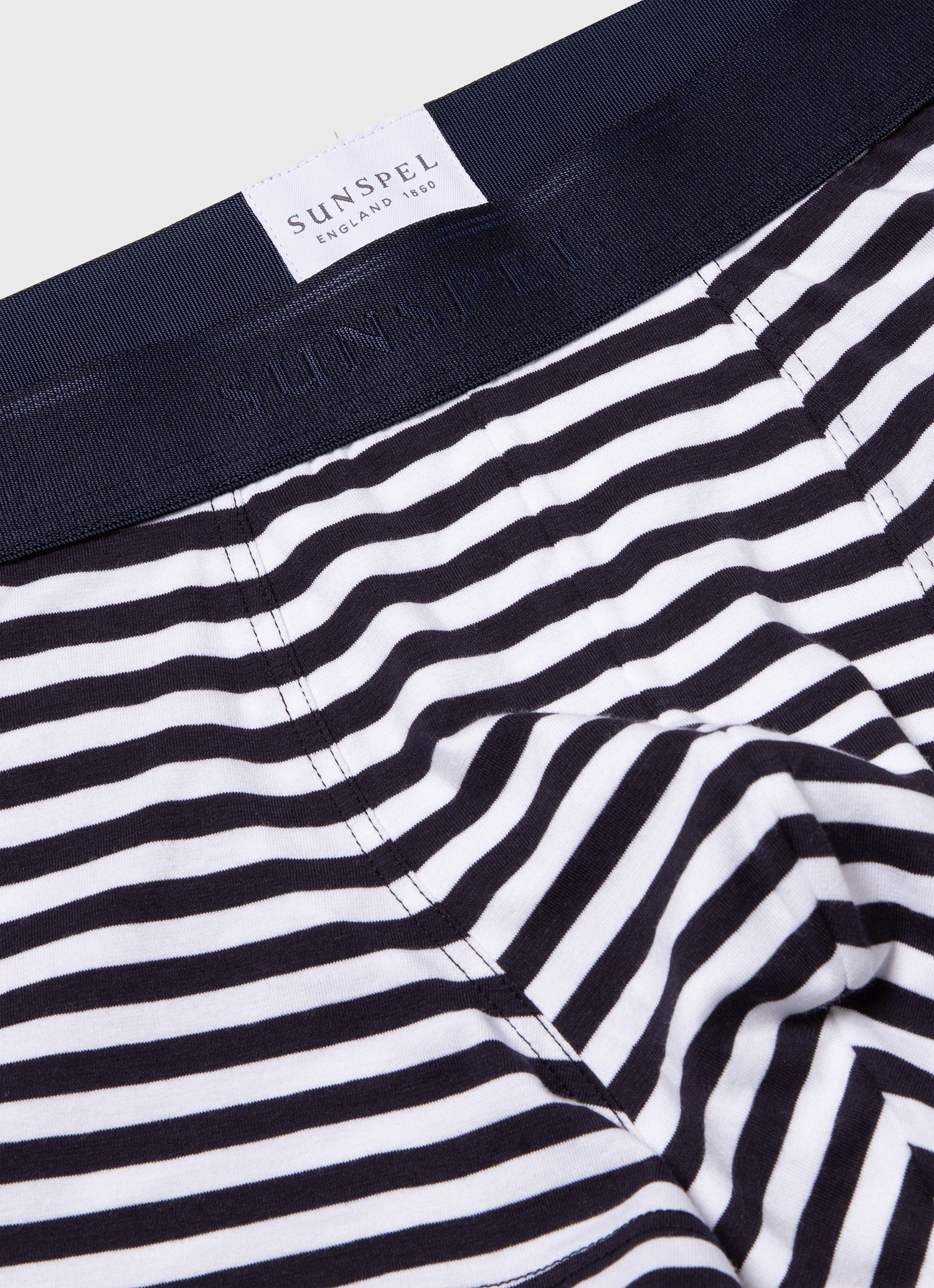 Men's Stretch Cotton Trunks in White/Navy - Image 4