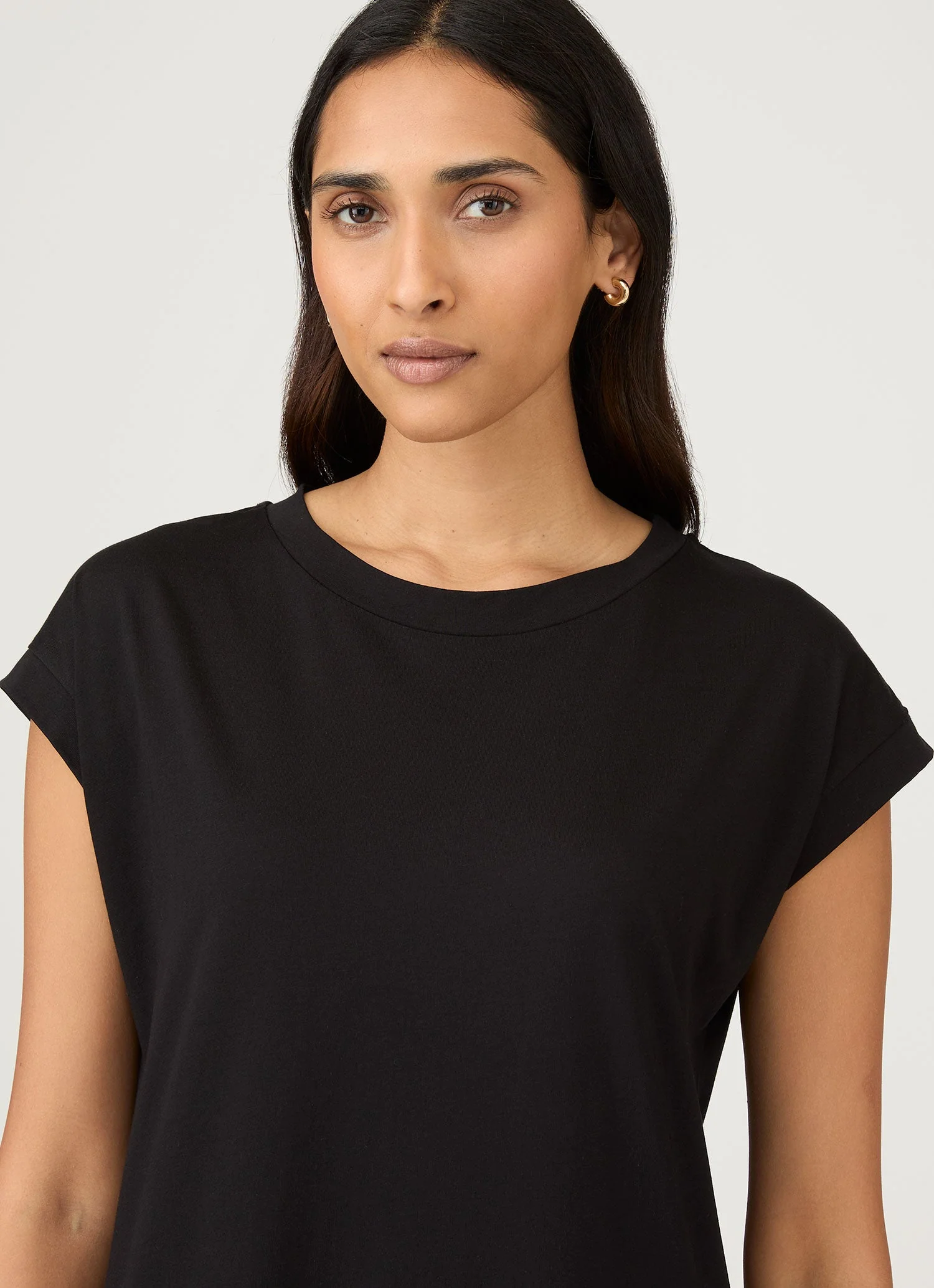 Women's T-shirt Dress in Black - Image 4