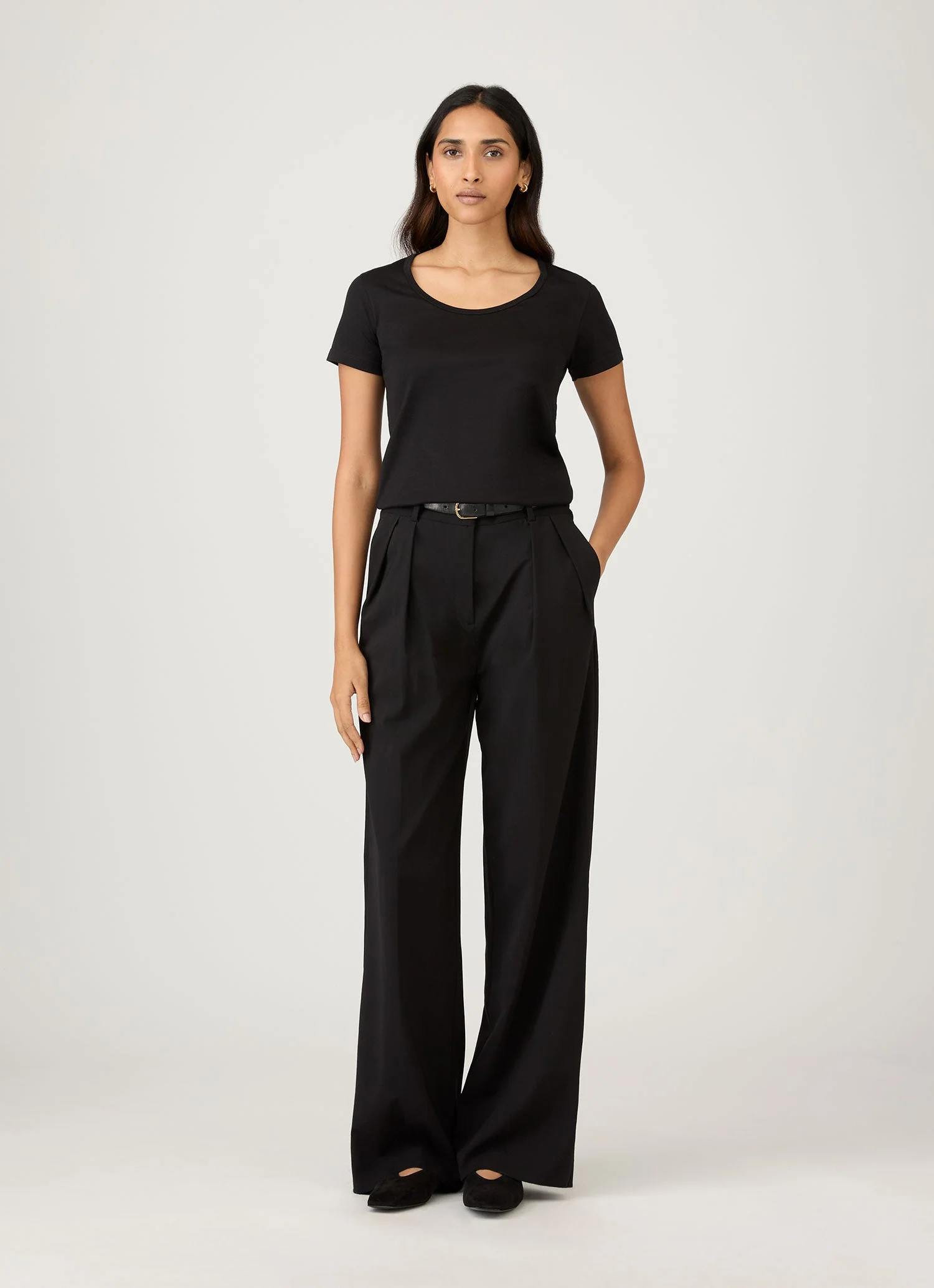 Women's Classic Scoop Neck T-shirt in Black - Image 2