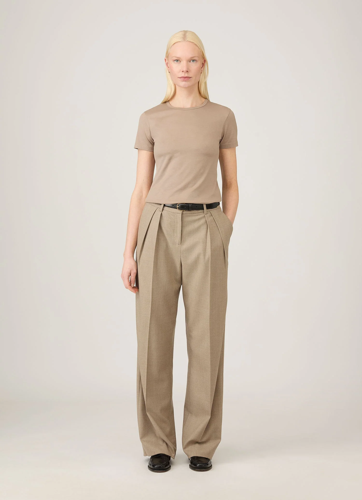 Women's Classic T-shirt in Mink - Image 2