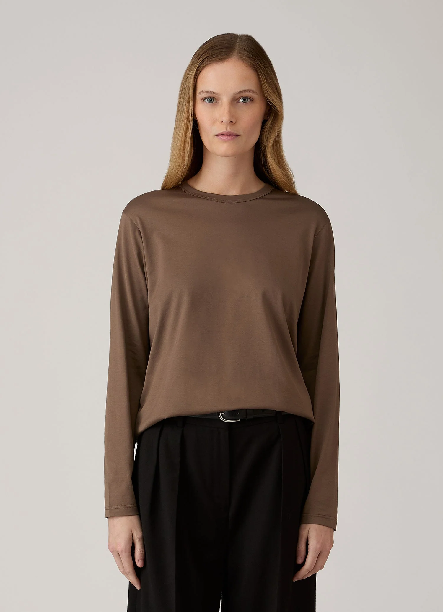 Women's Long Sleeve Everyday T-shirt in Dark Cedar