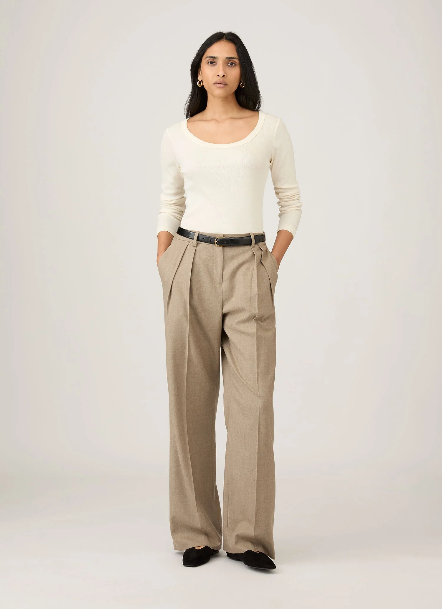 Women's Ribbed Scoop Neck T-shirt in Ecru - Image 2